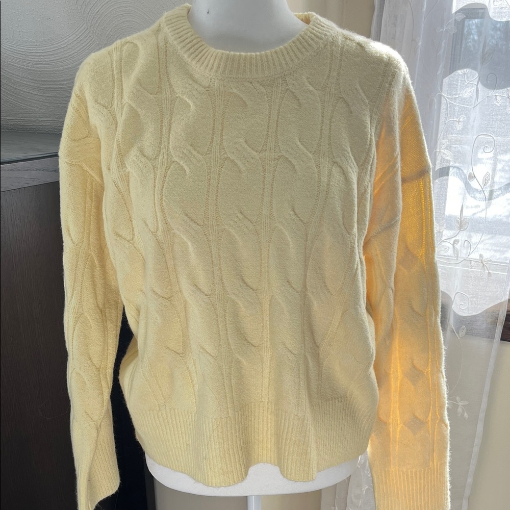 Chic Cable Knit Sweater in Light Yellow